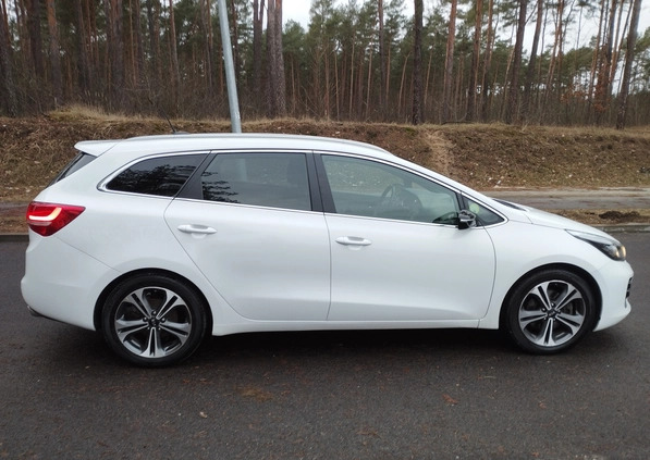 Kia Ceed cena 44500 przebieg: 91619, rok produkcji 2016 z Bydgoszcz małe 352